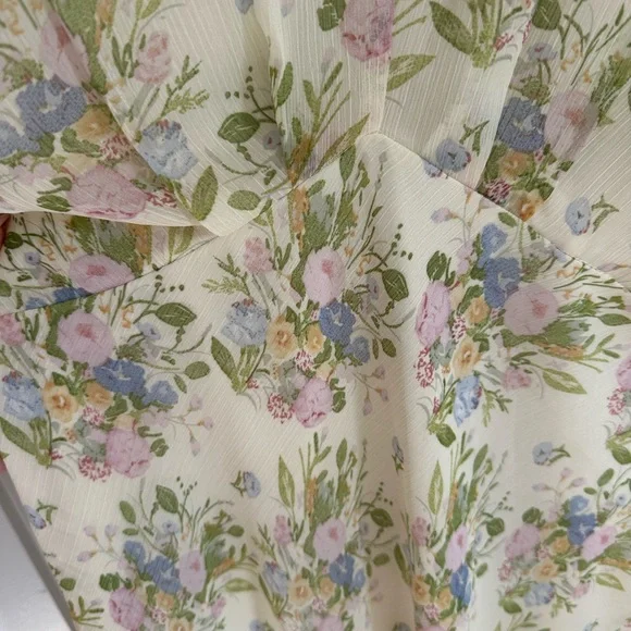 ASTR the label floral spring maxi dress flutter sleeve - Picture 5 of 7